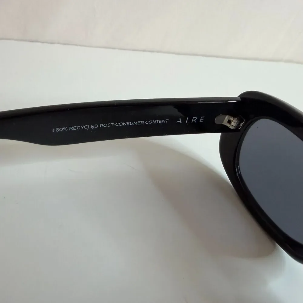 AIRE Calisto 2442230 Oval Sunglasses Black Smoke Lenses NWOT w/ Pouch